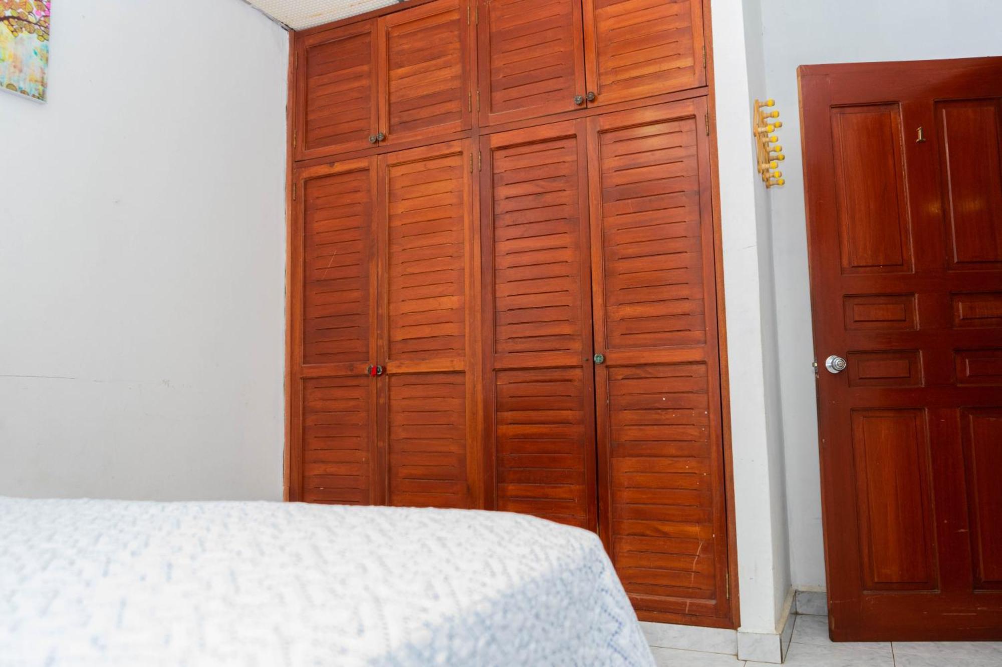 Hostal Familiar Argenal - David Exterior foto